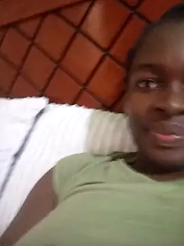 Snapshot of _cutemelania chatting on March 22, 2025, 10:06 am  cutemelania online show from March 22, 2025, 10:06 am