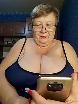 Snapshot of Lena_Gaby chatting on November 10, 2025, 7:19 pm Lena Gaby online show from November 10, 2025, 7:19 pm