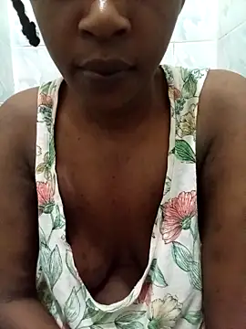 sexpetite online show from February 5, 2026, 1:56 am