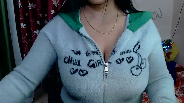 Naiaa-mylove online show from February 11, 2026, 6:35 am