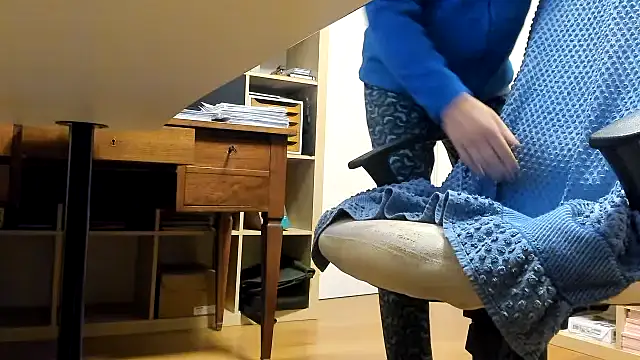 Snapshot of leccaleccafiga chatting on November 18, 2025, 8:01 pm leccaleccafiga online show from November 18, 2025, 8:01 pm