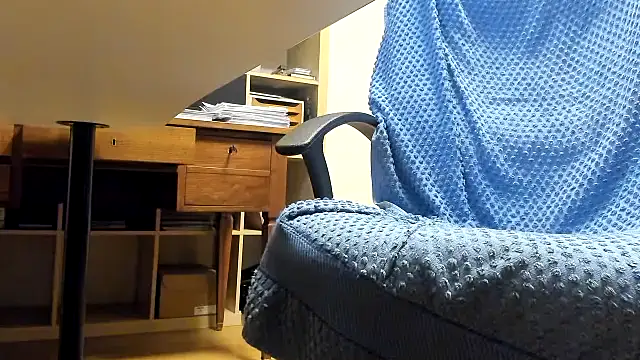 Snapshot of leccaleccafiga chatting on November 17, 2025, 9:30 pm leccaleccafiga online show from November 17, 2025, 9:30 pm