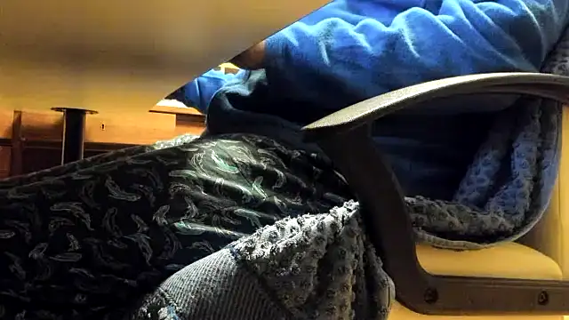 Snapshot of leccaleccafiga chatting on November 21, 2025, 9:25 pm leccaleccafiga online show from November 21, 2025, 9:25 pm