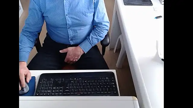 dutchpornking online show from February 21, 2026, 8:16 am