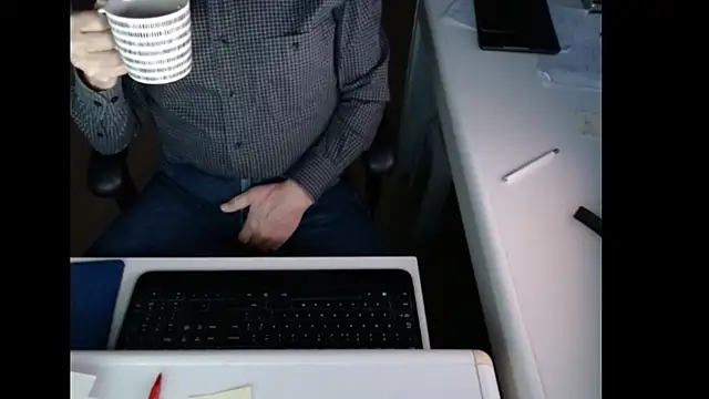 dutchpornking online show from January 15, 2026, 7:23 am