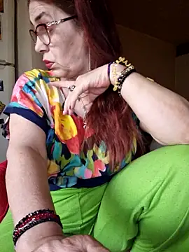Snapshot of Chriss_Tinaa chatting on May 23, 2026, 3:27 am Chriss Tinaa online show from May 23, 2026, 3:27 am