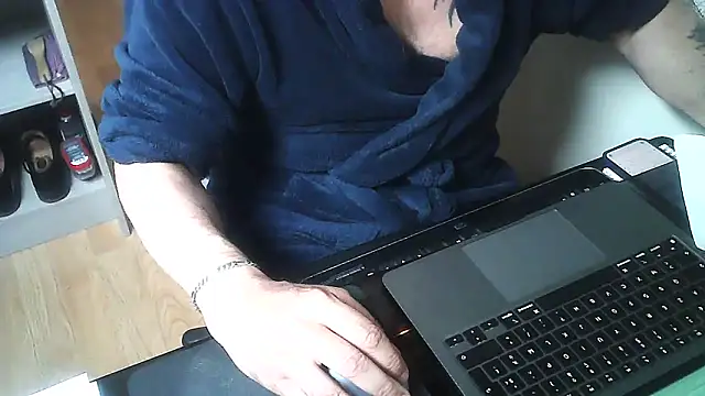 Snapshot of DUDURA@xh chatting on March 20, 2026, 6:58 am DUDURAxh online show from March 20, 2026, 6:58 am