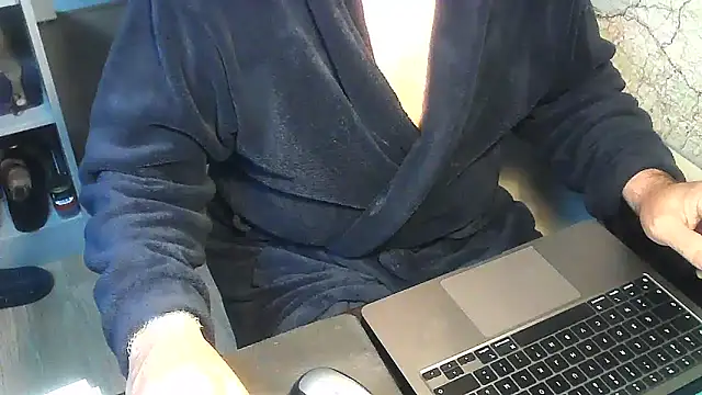 DUDURAxh online show from November 21, 2025, 7:29 am