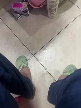 luciferdxm5 online show from February 7, 2025, 4:06 am