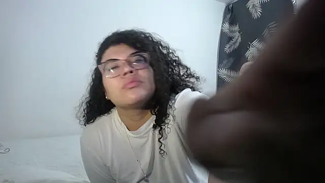 Snapshot of mabigomez00 chatting on March 6, 2025, 7:36 am mabigomez00 online show from March 6, 2025, 7:36 am