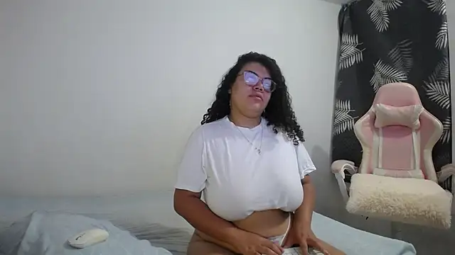 Snapshot of mabigomez00 chatting on October 16, 2025, 9:28 am mabigomez00 online show from October 16, 2025, 9:28 am