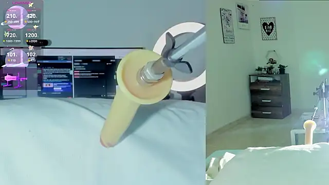 Snapshot of sofi_velez chatting on March 4, 2026, 5:10 pm sofi velez online show from March 4, 2026, 5:10 pm