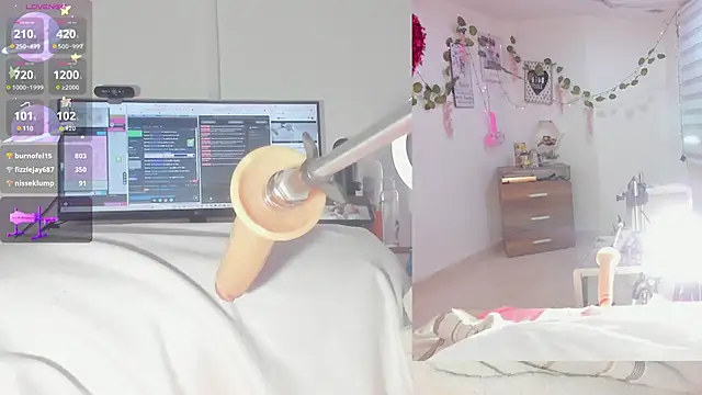 Snapshot of sofi_velez chatting on December 13, 2025, 8:04 pm sofi velez online show from December 13, 2025, 8:04 pm