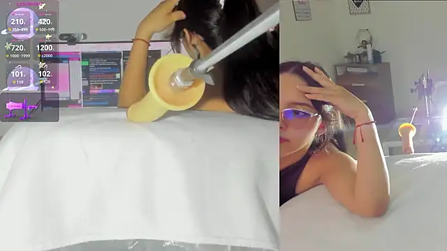 Snapshot of sofi_velez chatting on February 25, 2026, 5:02 pm sofi velez online show from February 25, 2026, 5:02 pm