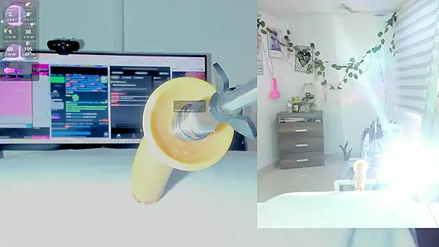 Snapshot of sofi_velez chatting on December 21, 2025, 5:03 pm sofi velez online show from December 21, 2025, 5:03 pm