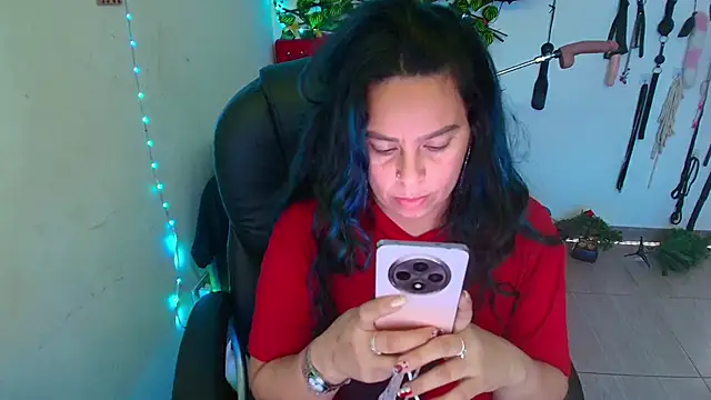 elektra 32 online show from April 12, 2026, 2:37 am