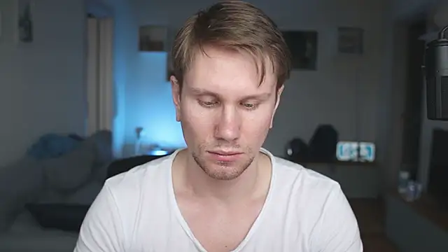 kevin-park online show from March 12, 2025, 2:23 pm