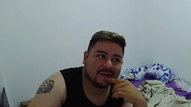 Snapshot of oso_dirty_ chatting on September 8, 2025, 4:06 pm oso dirty  online show from September 8, 2025, 4:06 pm