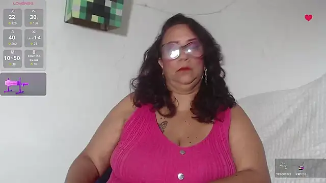 BiirdyDavis online show from June 12, 2026, 12:47 pm