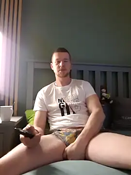 Playbunniboy online show from February 6, 2026, 6:42 am