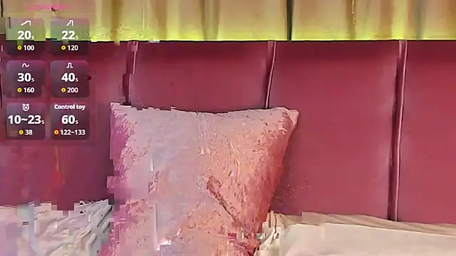 RoseRoxy online show from October 1, 2025, 4:00 pm