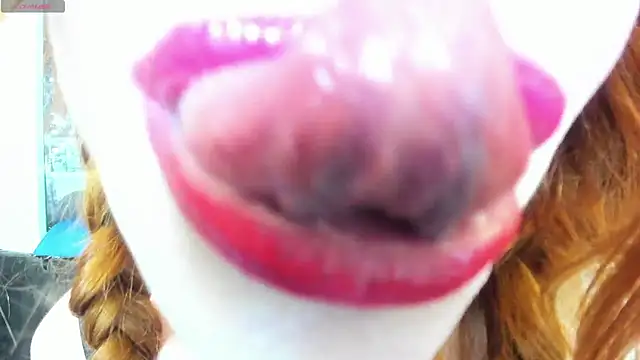 Snapshot of softlysoftlyasbeauty chatting on March 1, 2025, 4:00 pm softlysoftlyasbeauty online show from March 1, 2025, 4:00 pm