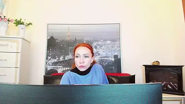 Snapshot of softlysoftlyasbeauty chatting on October 2, 2025, 12:41 pm softlysoftlyasbeauty online show from October 2, 2025, 12:41 pm