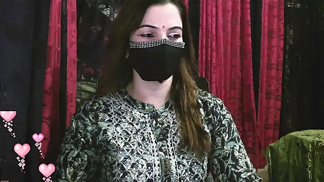 Snapshot of Cute_Sonii chatting on October 13, 2025, 10:28 am Cute Sonii online show from October 13, 2025, 10:28 am