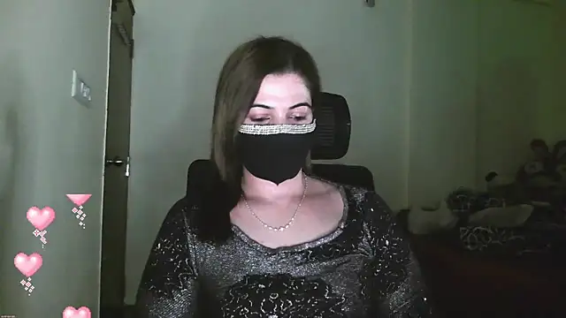 Cute Sonii online show from February 22, 2026, 1:13 pm