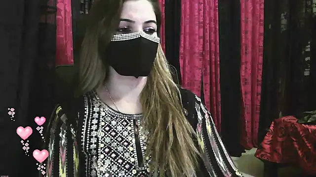 Snapshot of Cute_Sonii chatting on March 21, 2025, 4:40 pm Cute Sonii online show from March 21, 2025, 4:40 pm