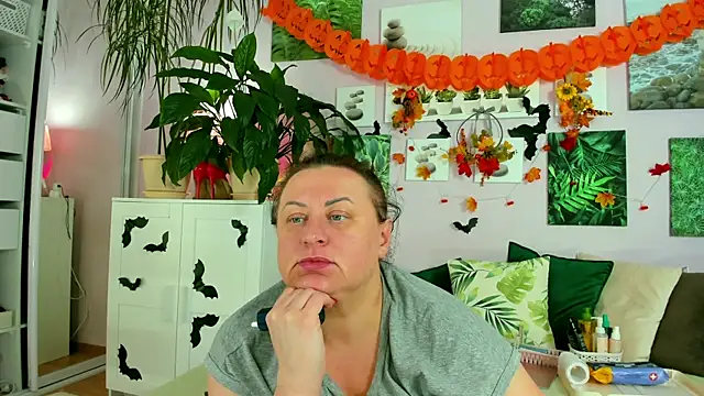 Snapshot of BigTittyGoddess chatting on October 26, 2025, 1:55 pm BigTittyGoddess online show from October 26, 2025, 1:55 pm