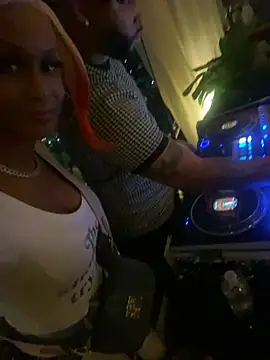 Snapshot of xdolltv chatting on July 5, 2026, 12:59 am xdolltv online show from July 5, 2026, 12:59 am