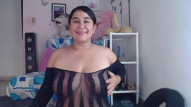 Snapshot of emiligrey_ chatting on March 14, 2025, 4:10 am emiligrey online show from March 14, 2025, 4:10 am