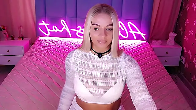 AllwaysHotJ online show from April 12, 2026, 2:15 am