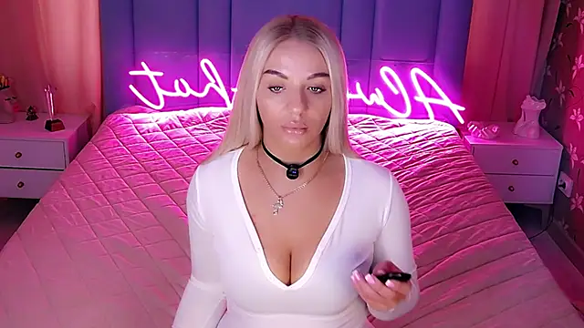 AllwaysHotJ online show from March 17, 2026, 2:14 am