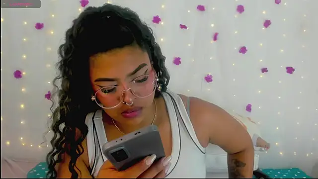 moana taylor online show from September 27, 2025, 11:49 am