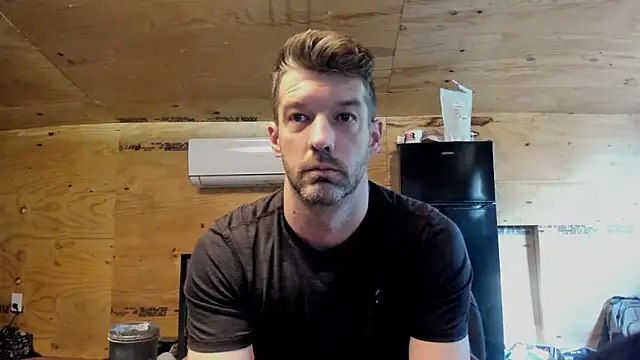 Snapshot of Kenny_Kyle chatting on November 9, 2025, 3:16 pm Kenny Kyle online show from November 9, 2025, 3:16 pm