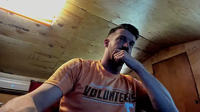 Snapshot of Kenny_Kyle chatting on October 23, 2025, 8:07 pm Kenny Kyle online show from October 23, 2025, 8:07 pm