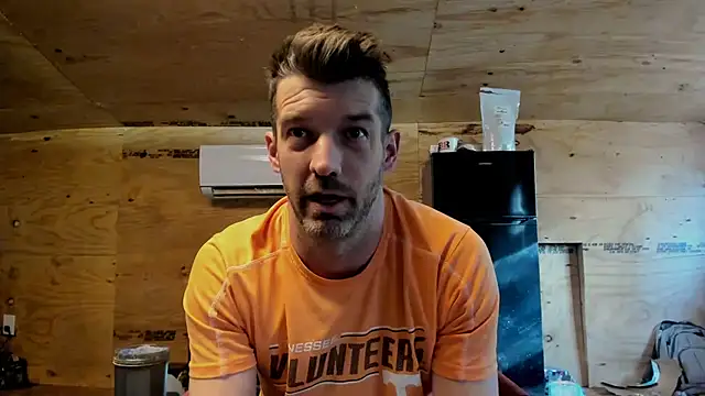 Snapshot of Kenny_Kyle chatting on November 7, 2025, 2:21 pm Kenny Kyle online show from November 7, 2025, 2:21 pm