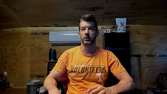 Snapshot of Kenny_Kyle chatting on November 14, 2025, 12:20 pm Kenny Kyle online show from November 14, 2025, 12:20 pm