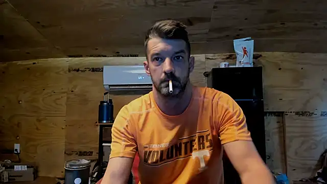 Snapshot of Kenny_Kyle chatting on October 25, 2025, 12:50 pm Kenny Kyle online show from October 25, 2025, 12:50 pm