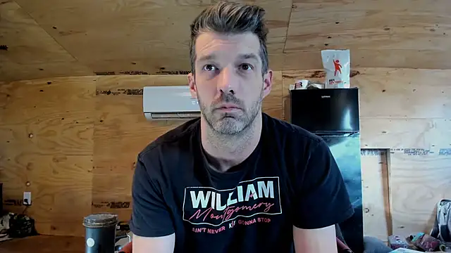 Snapshot of Kenny_Kyle chatting on November 18, 2025, 2:20 pm Kenny Kyle online show from November 18, 2025, 2:20 pm