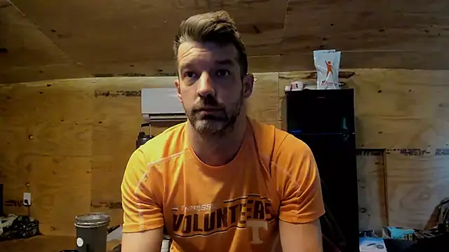 Snapshot of Kenny_Kyle chatting on November 2, 2025, 2:11 pm Kenny Kyle online show from November 2, 2025, 2:11 pm