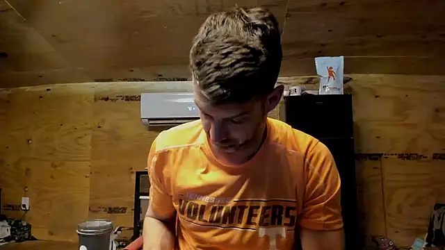 Snapshot of Kenny_Kyle chatting on November 24, 2025, 7:19 am Kenny Kyle online show from November 24, 2025, 7:19 am