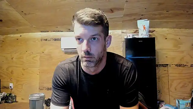 Snapshot of Kenny_Kyle chatting on October 31, 2025, 3:03 am Kenny Kyle online show from October 31, 2025, 3:03 am