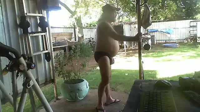 herbie010666 online show from March 10, 2026, 6:28 am