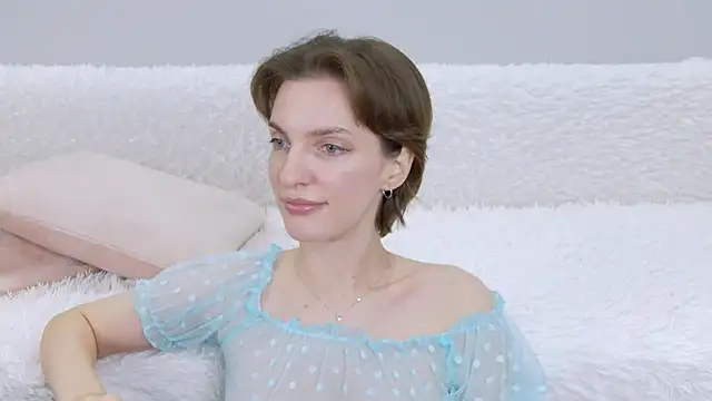 Beauty Alex online show from December 23, 2025, 2:22 am