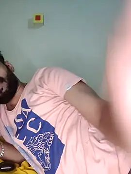 FearingForm online show from October 6, 2025, 9:04 pm