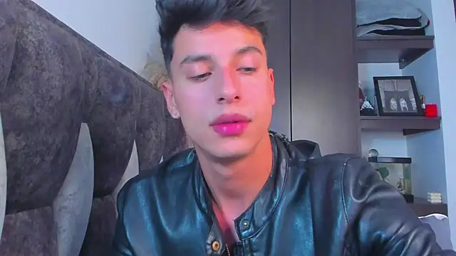 Snapshot of I_Gabriel chatting on January 13, 2025, 11:06 pm I Gabriel online show from January 13, 2025, 11:06 pm