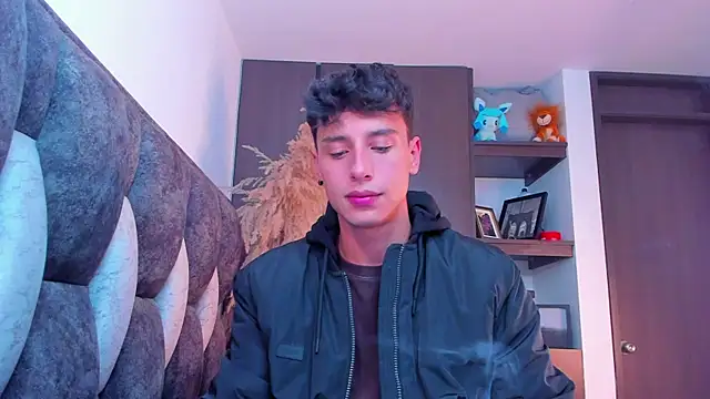 Snapshot of I_Gabriel chatting on December 6, 2024, 1:24 am I Gabriel online show from December 6, 2024, 1:24 am